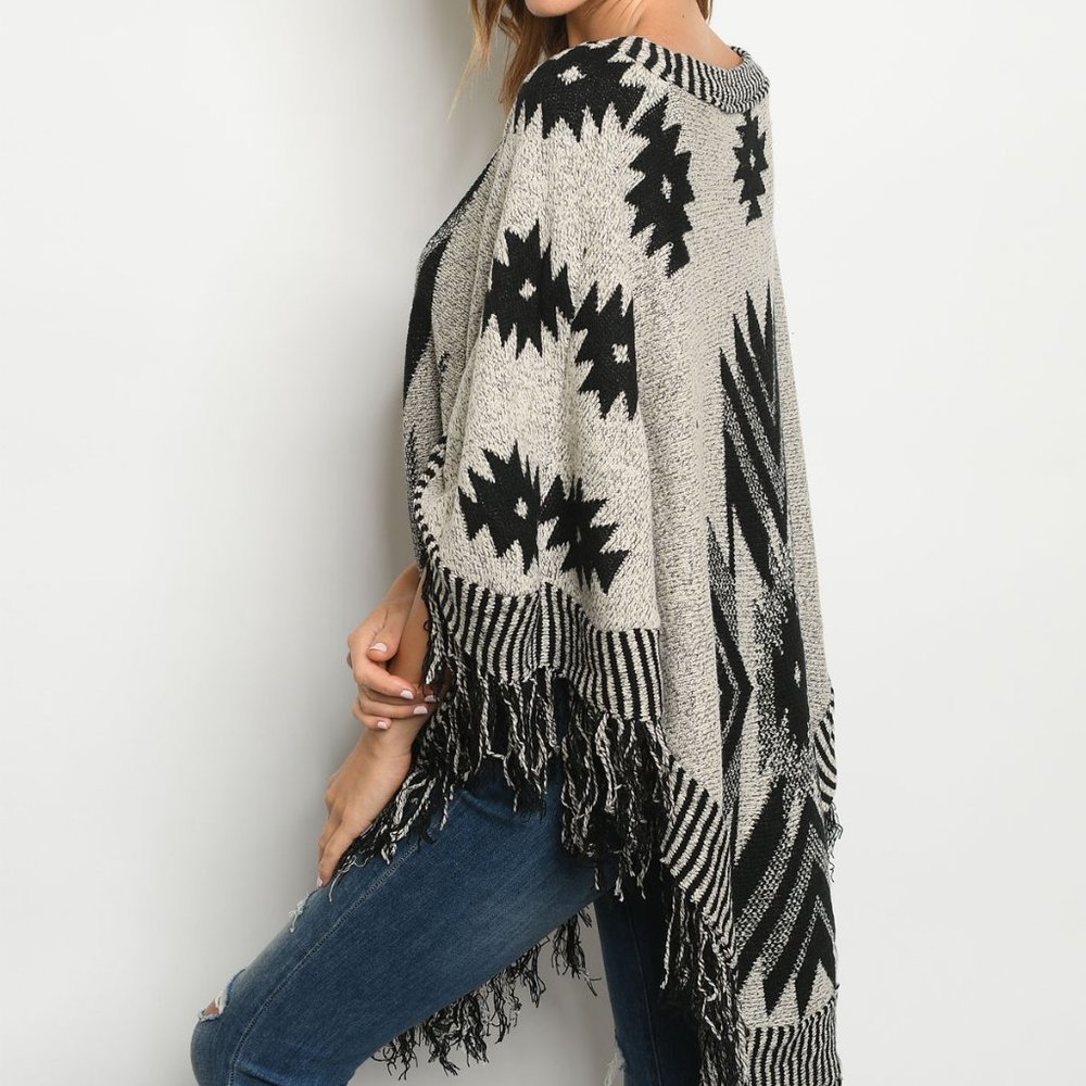 LAST 1! BLACK & GREY FRINGE PONCHO KNIT SWEATER - Picture 3 of 7